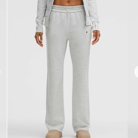 lululemon athletica Pants - NWOT - Lululemon Softstreme High Rise Pant - Regular - Size 8